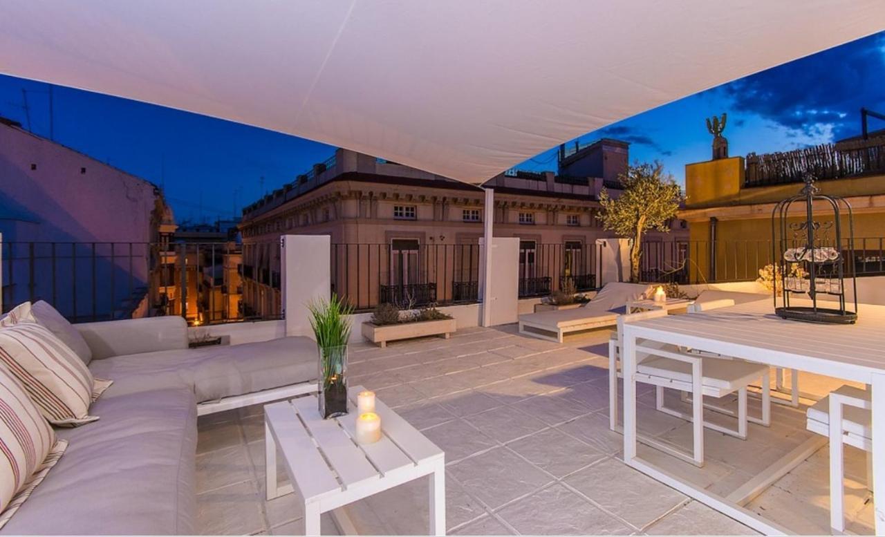 No Turistic Rental, Duplex Penthouse In The Historic Center, Valencia, Ideal For Those Looking To Stay In The City For A Season, Including Professionals And Students Exteriör bild
