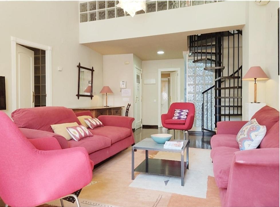 No Turistic Rental, Duplex Penthouse In The Historic Center, Valencia, Ideal For Those Looking To Stay In The City For A Season, Including Professionals And Students Exteriör bild